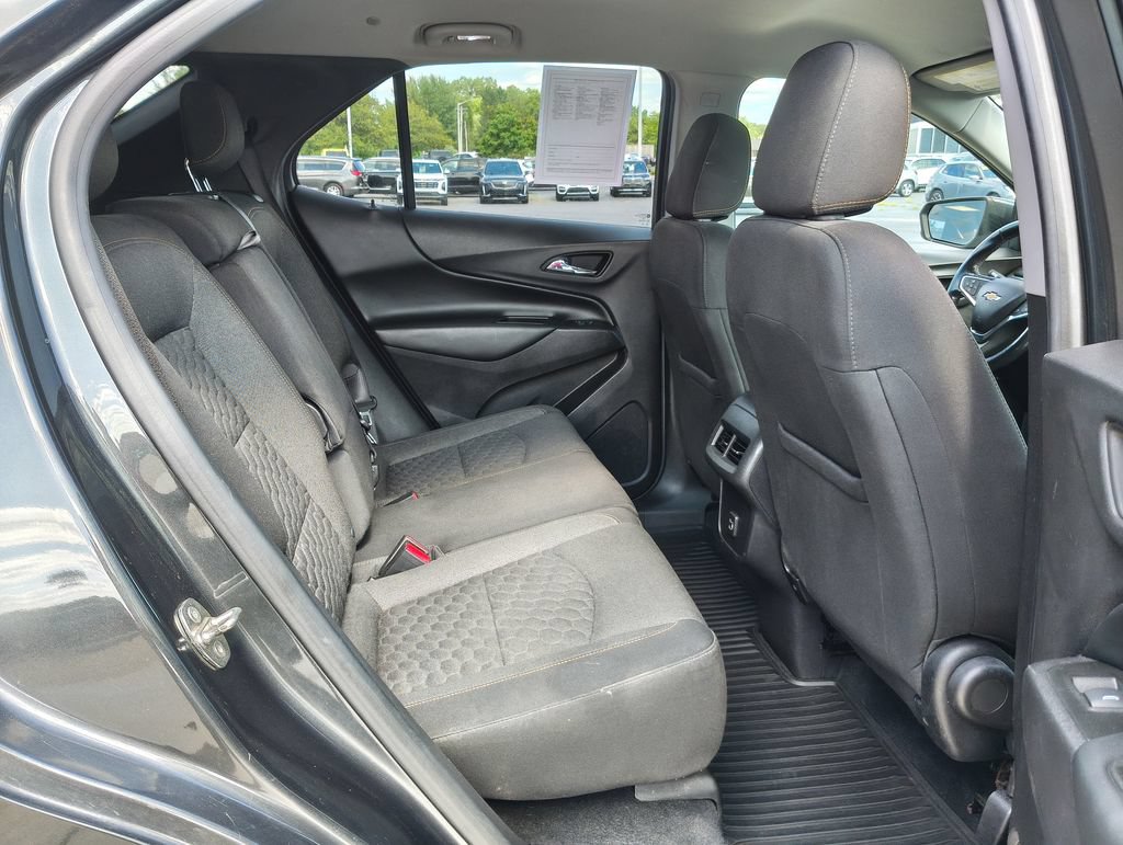 Used 2019 Chevrolet Equinox LT w/ Driver Convenience Package FWD image 9