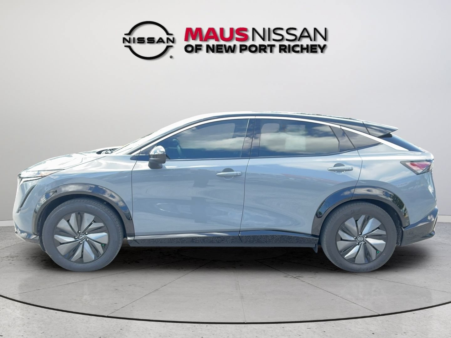 Certified 2025 Nissan Ariya FWD image 10