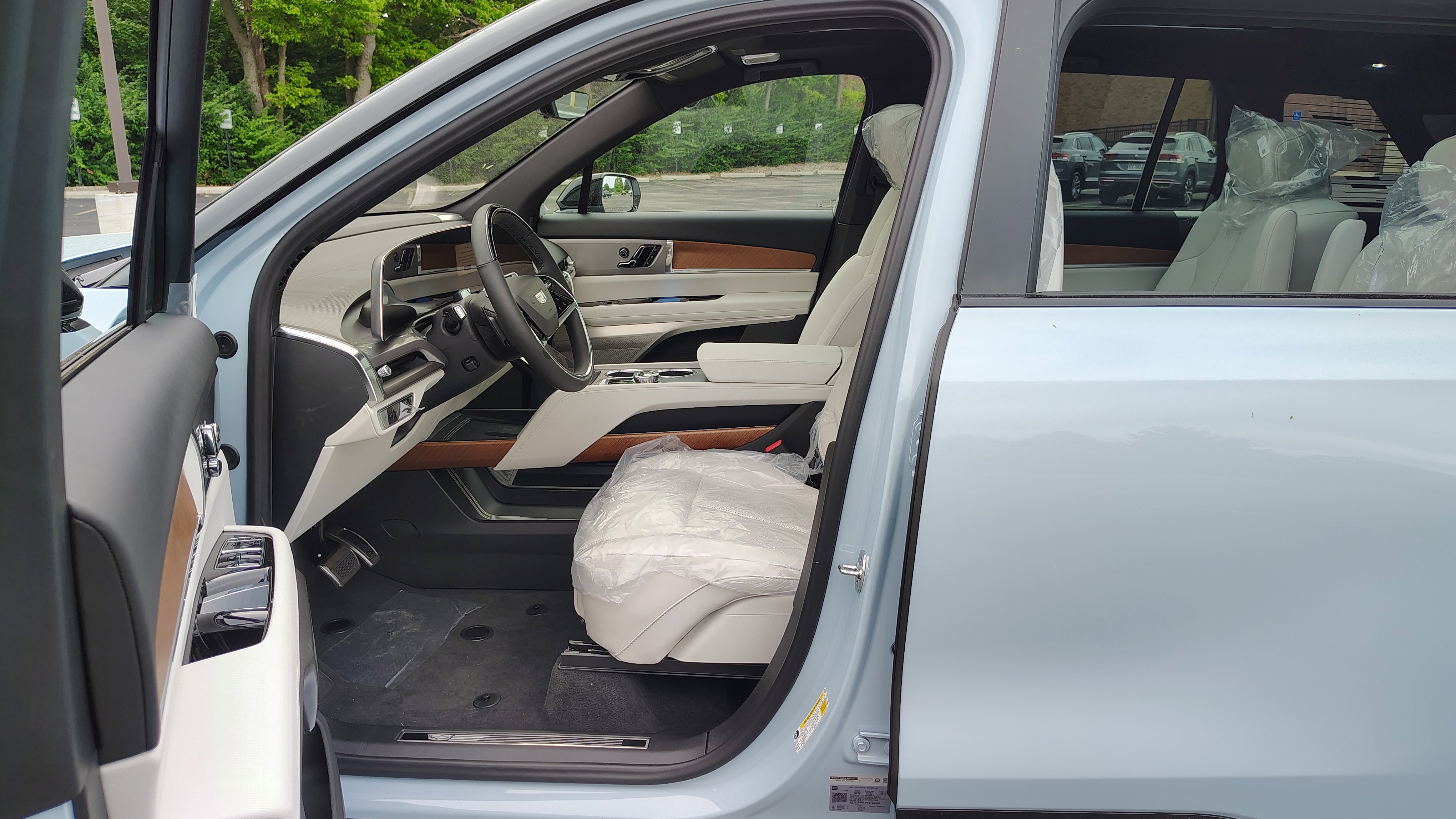 New 2026 Cadillac Vistiq Sport image 8