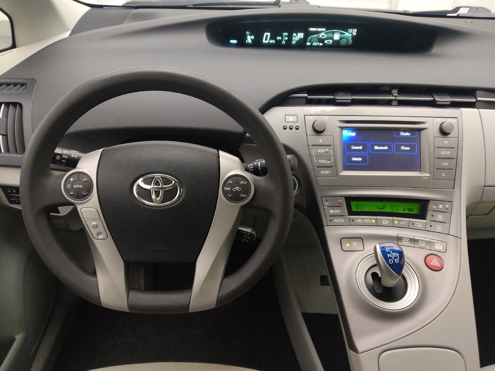 Used 2015 Toyota Prius Two image 22