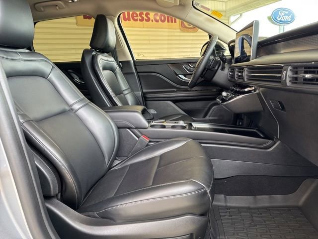Used 2023 Lincoln Corsair AWD w/ Equipment Group 101A image 29