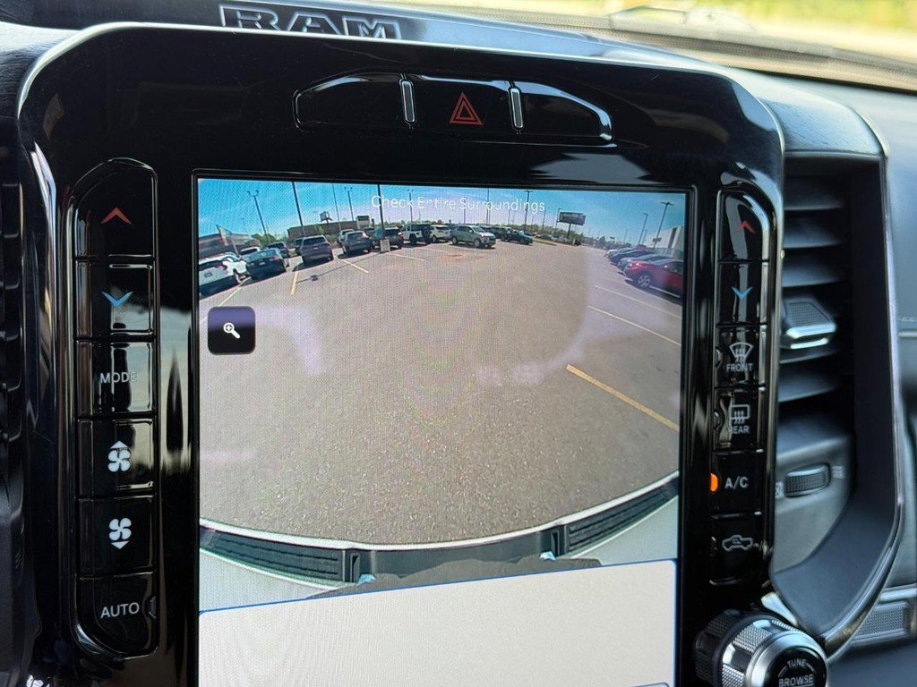 Used 2022 RAM 1500 Limited w/ Body Color Bumper Group AWD/4WD image 28