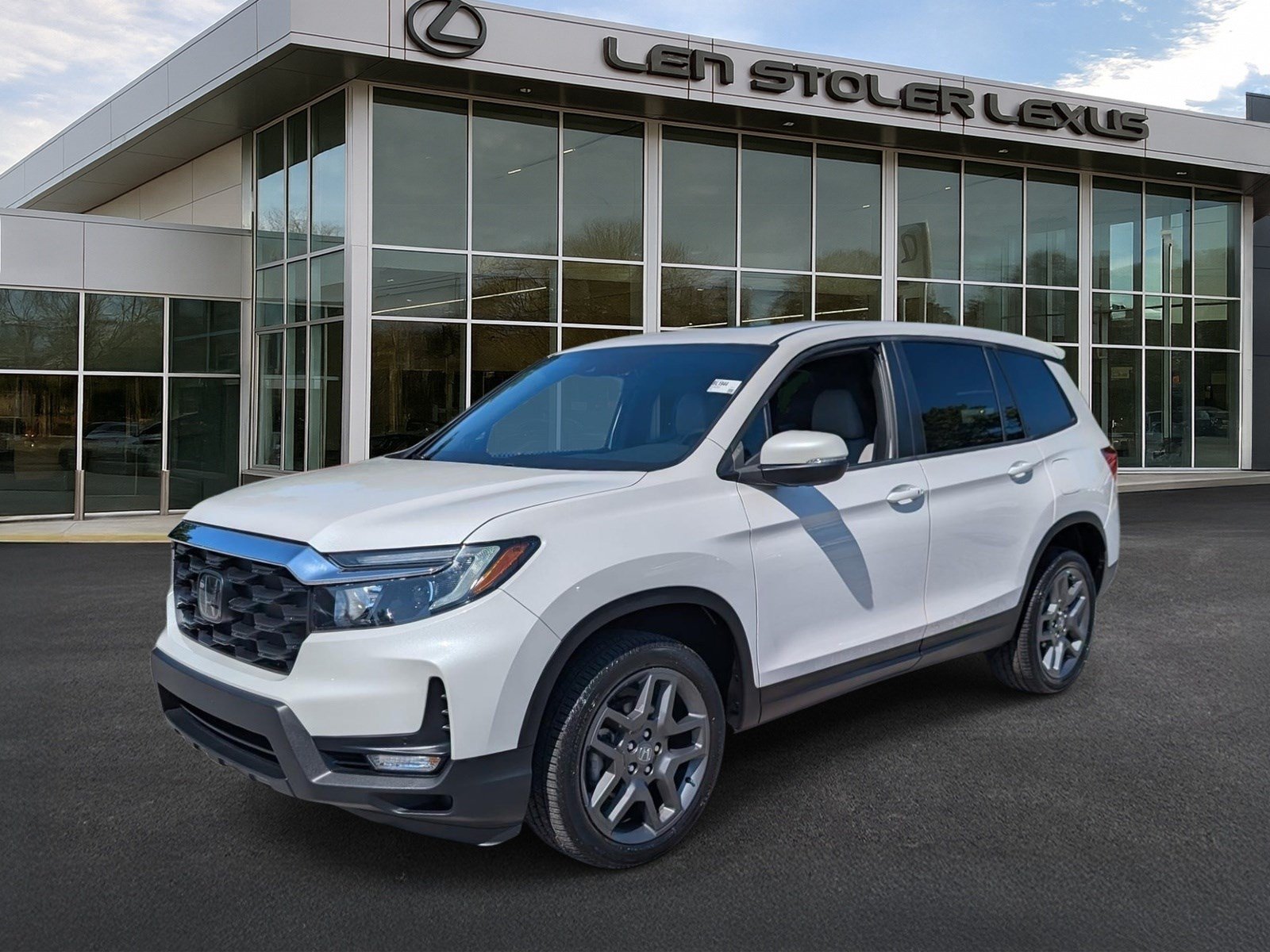 Used 2023 Honda Passport EX-L image 7