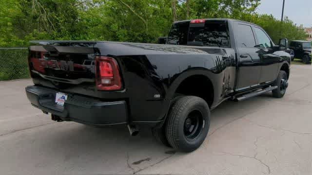 New 2026 RAM 3500 Tradesman AWD/4WD image 8