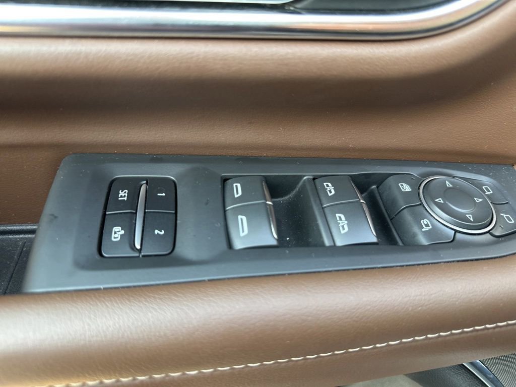 Used 2021 Chevrolet Suburban High Country image 21