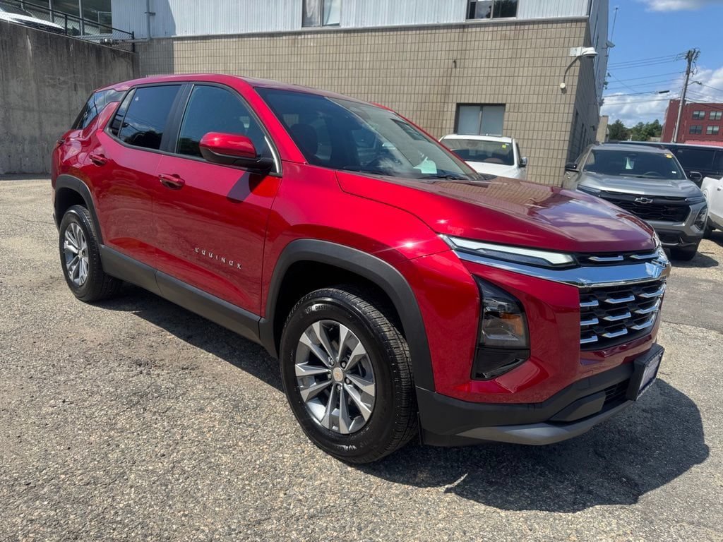 Used 2026 Chevrolet Equinox LT FWD image 6