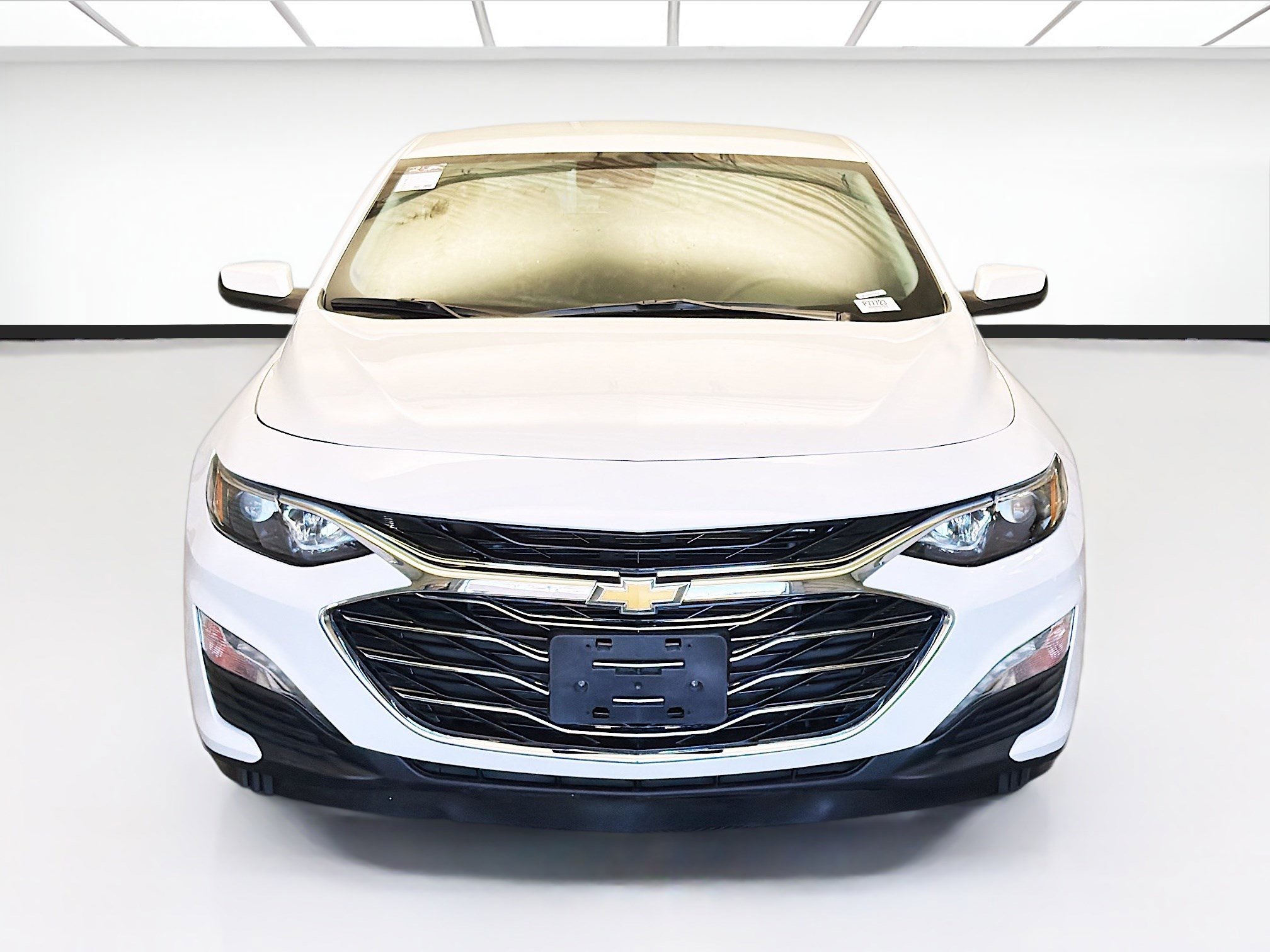 Used 2024 Chevrolet Malibu LT image 2