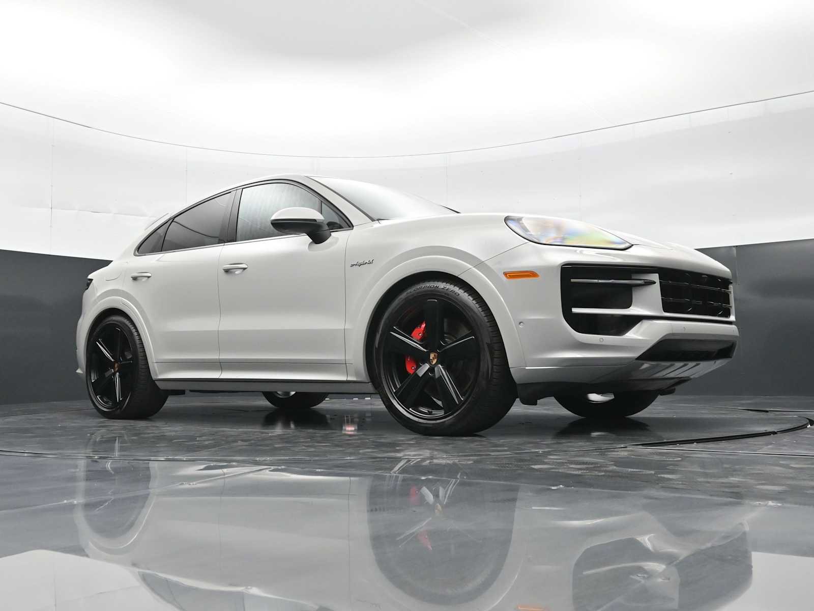 Certified 2025 Porsche Cayenne S AWD/4WD image 45