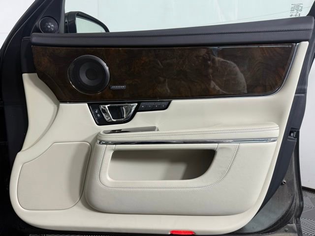 Used 2019 Jaguar XJ L Portfolio image 19