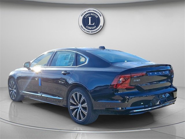 New 2025 Volvo S90 B6 Plus image 3