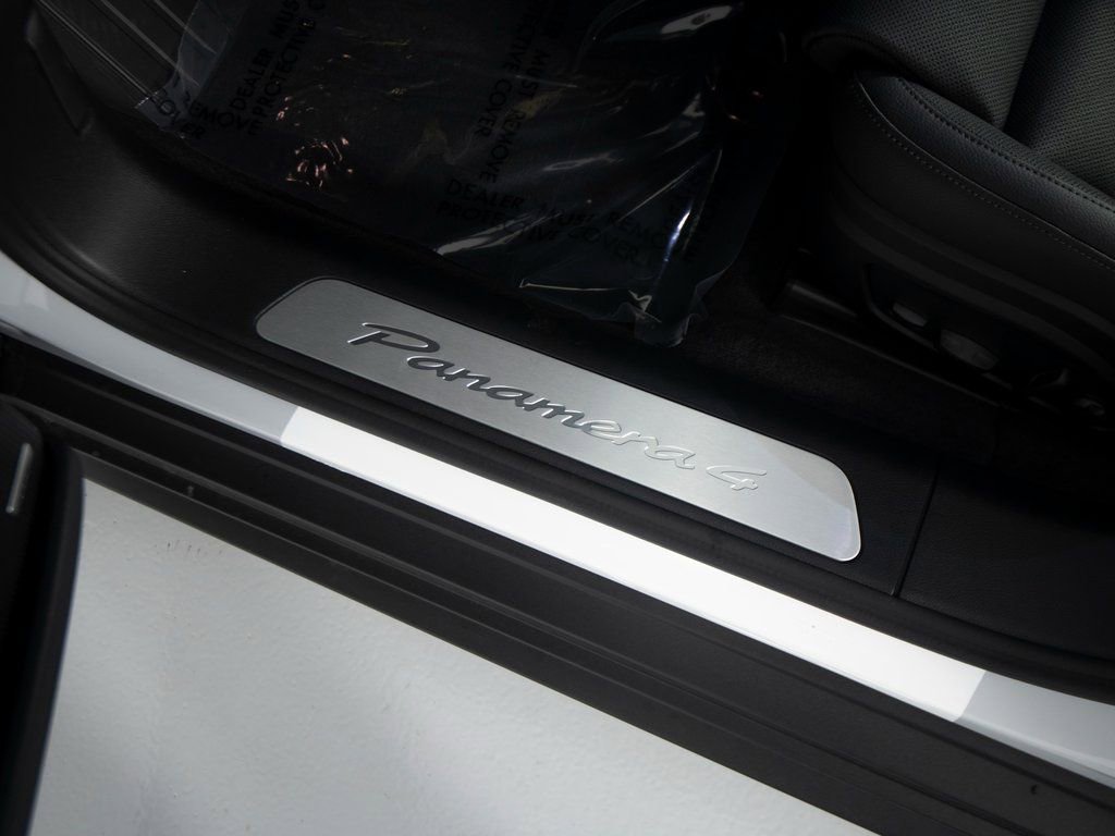 New 2026 Porsche Panamera 4 image 23