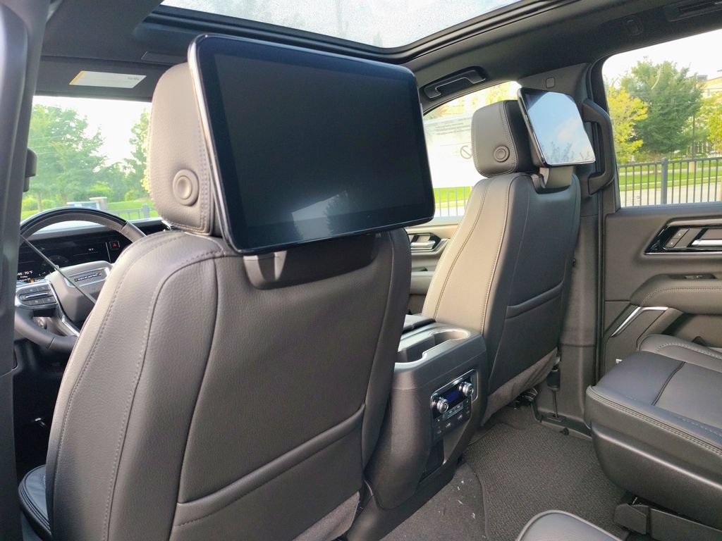 New 2026 GMC Yukon XL Denali w/ Denali Reserve Package AWD/4WD image 43