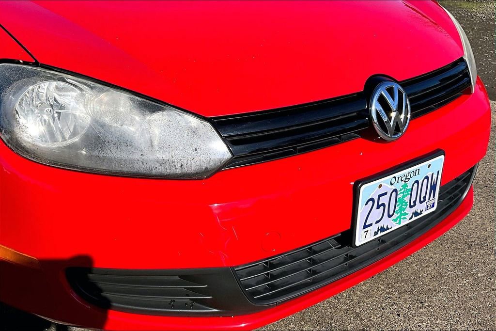 Used 2012 Volkswagen Golf 2-Door image 32