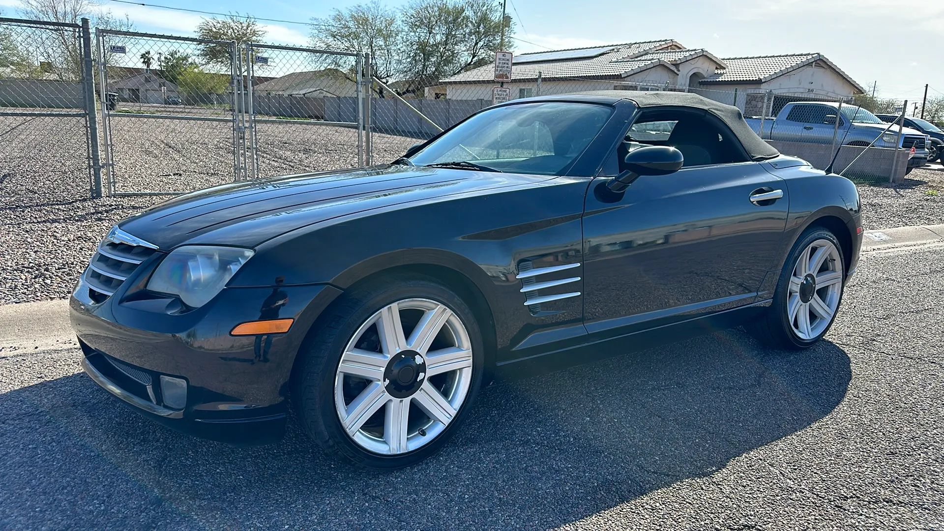 Used 2005 Chrysler Crossfire Limited RWD image 2