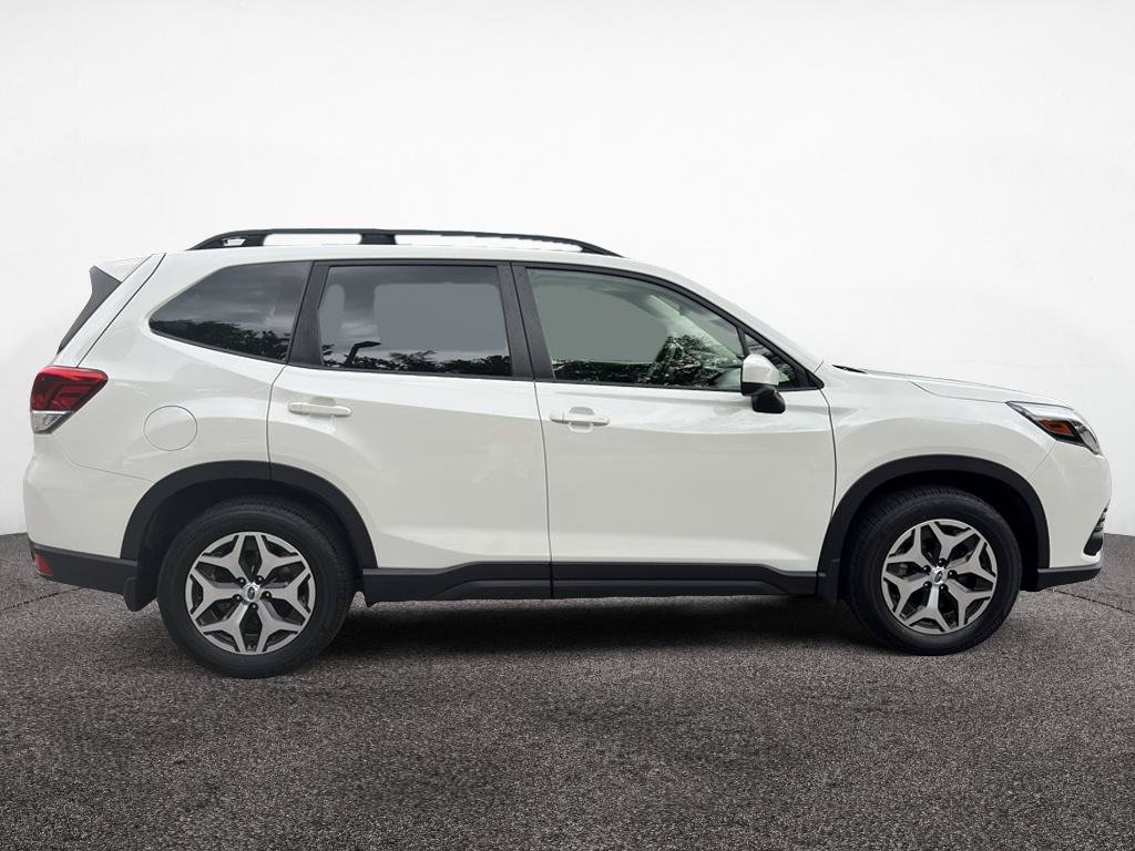 Certified 2023 Subaru Forester Premium AWD/4WD image 8