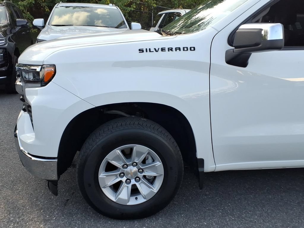 Used 2024 Chevrolet Silverado 1500 LT w/ Protection Package RWD image 7