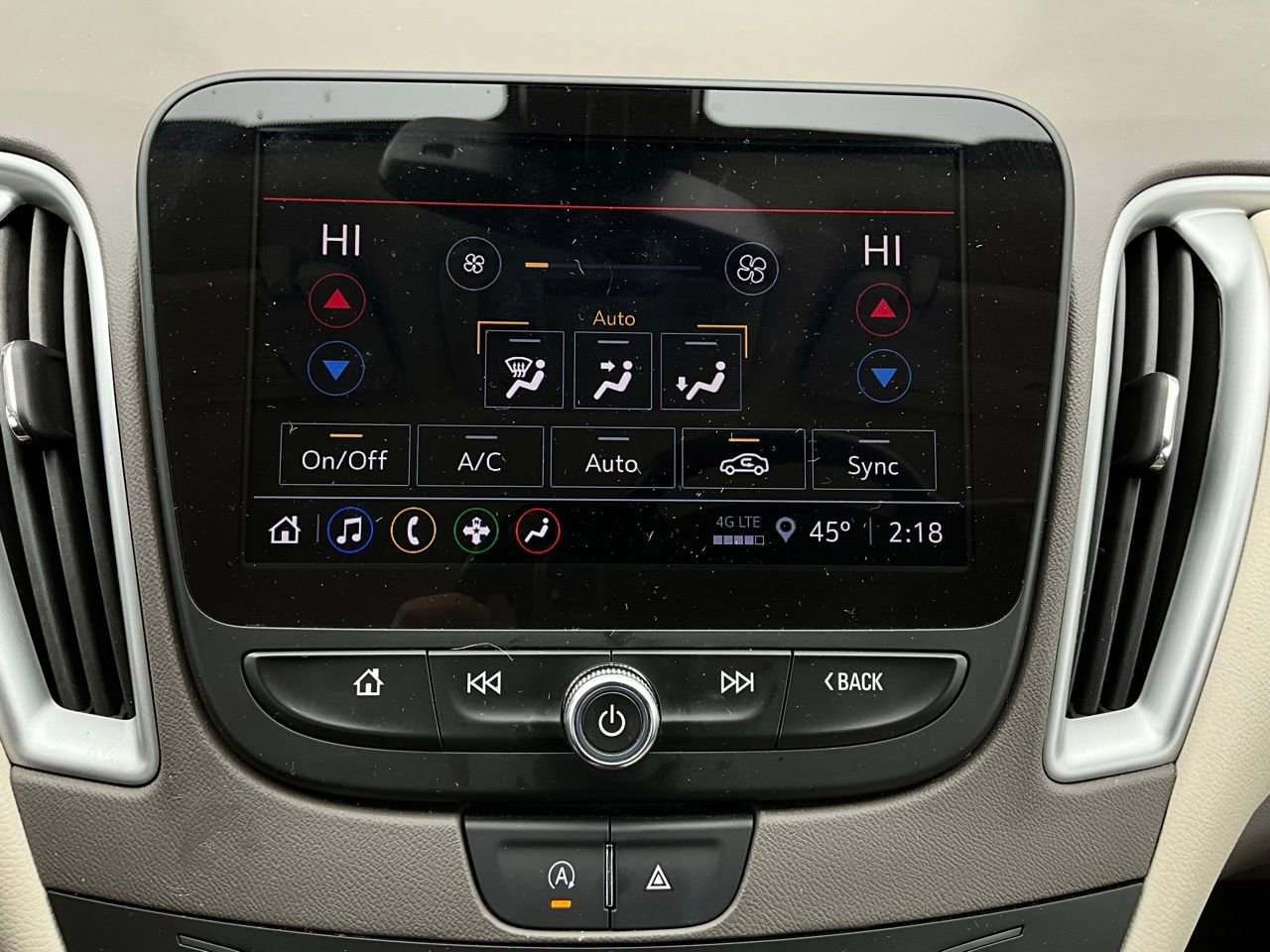 Used 2022 Chevrolet Malibu LT w/ Leather Package image 29