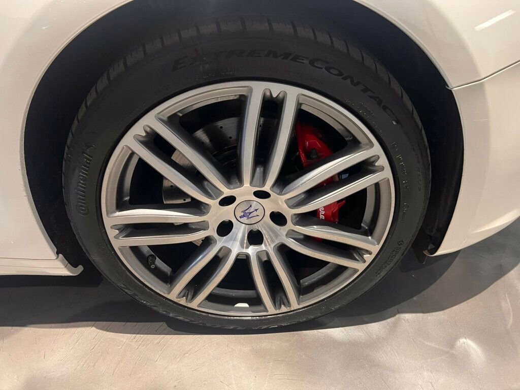 Used 2019 Maserati Ghibli GranSport image 12