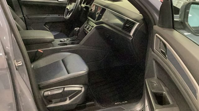 Used 2020 Volkswagen Atlas Cross Sport SE w/ Panoramic Sunroof Package AWD/4WD image 23