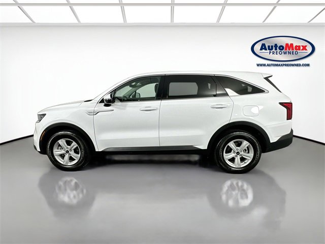 Used 2022 Kia Sorento LX image 8