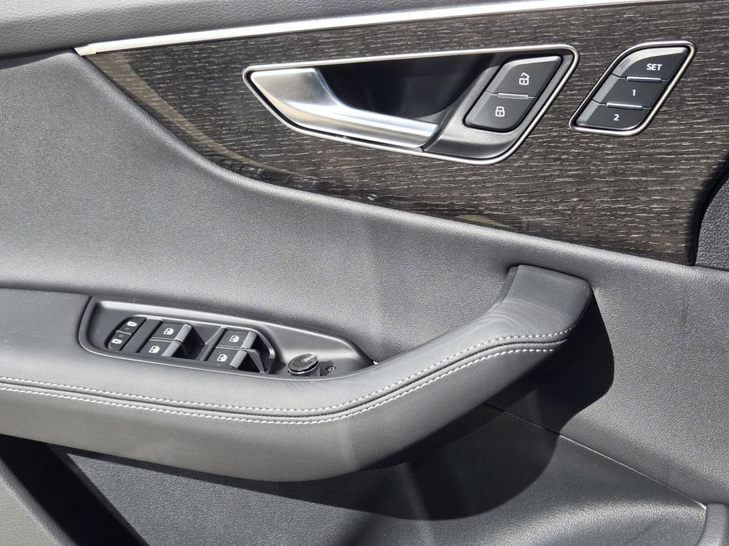 New 2026 Audi Q8 Premium Plus AWD/4WD image 30