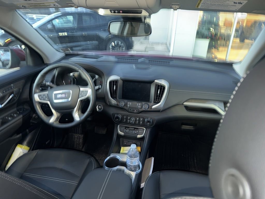 Used 2023 GMC Terrain Denali w/ Denali Premium Package image 12