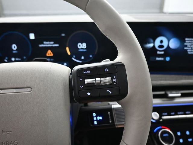 Used 2024 Hyundai Santa Fe Limited image 17