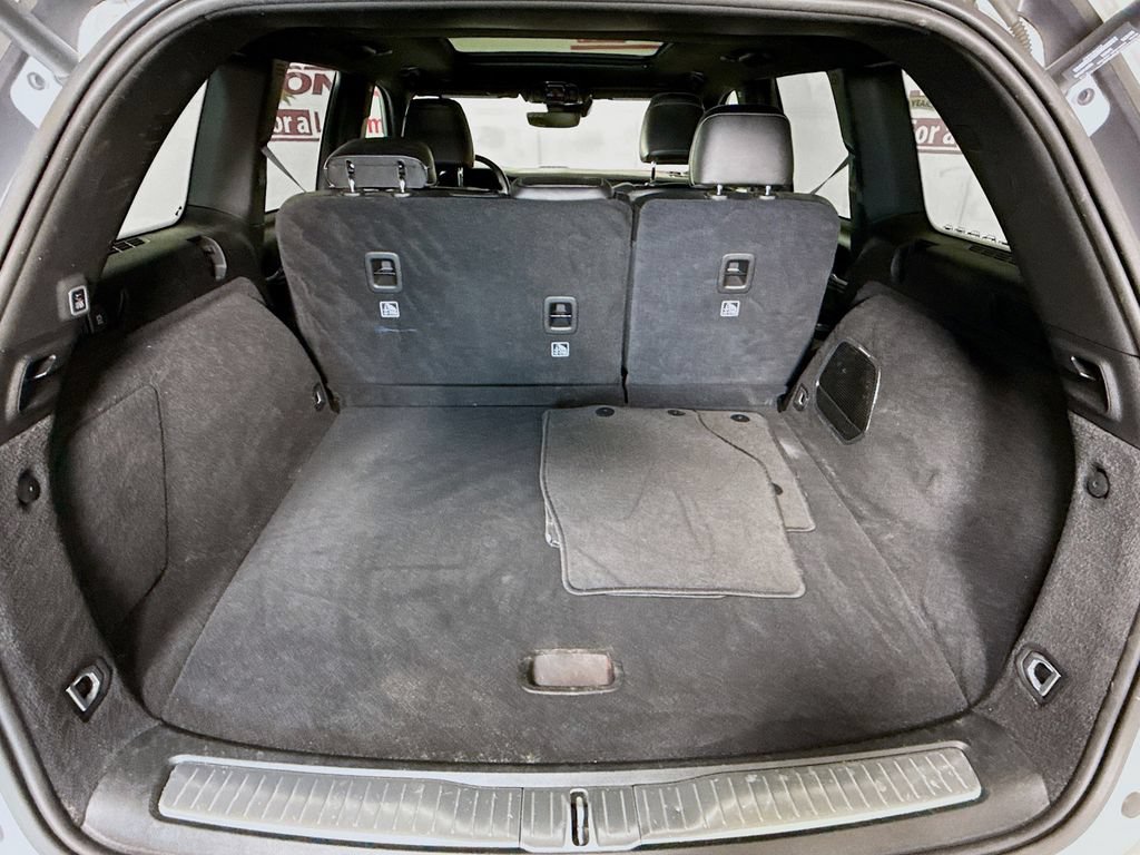 Used 2022 Jeep Grand Cherokee Overland AWD/4WD image 31