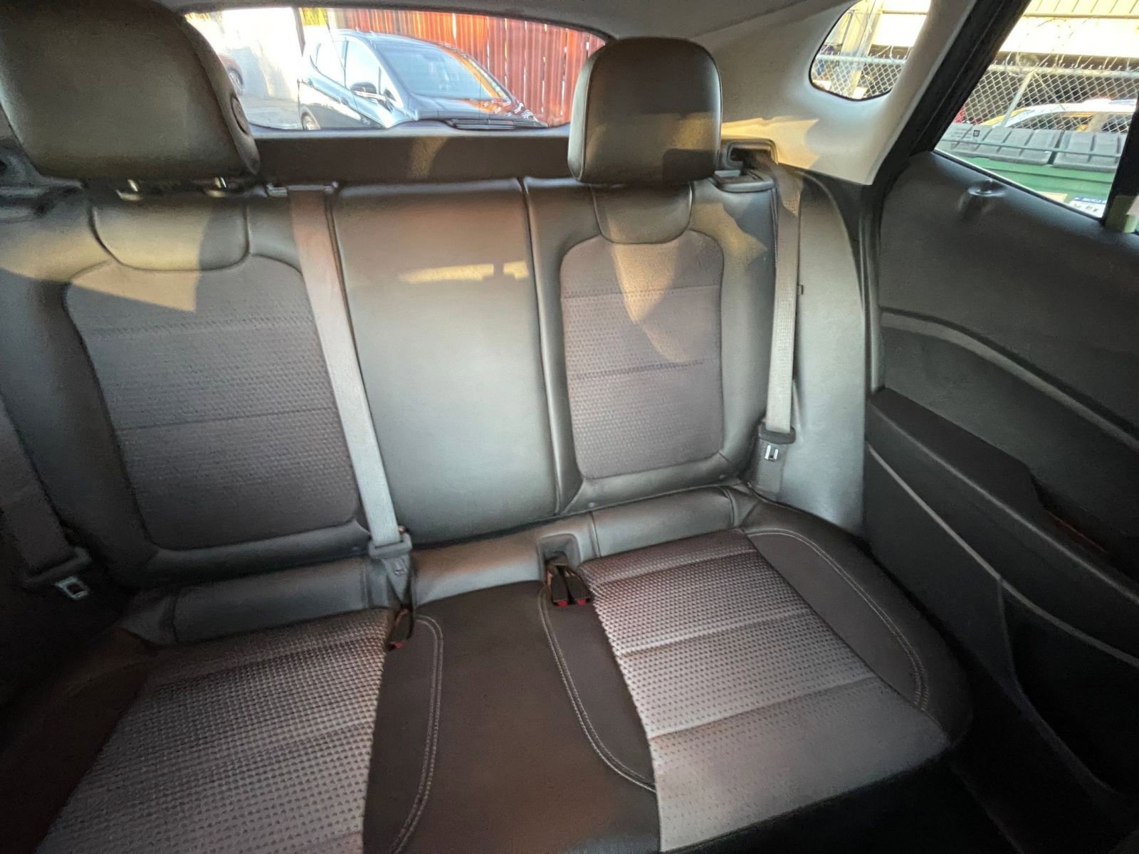 Used 2025 Chevrolet Trax LT image 31