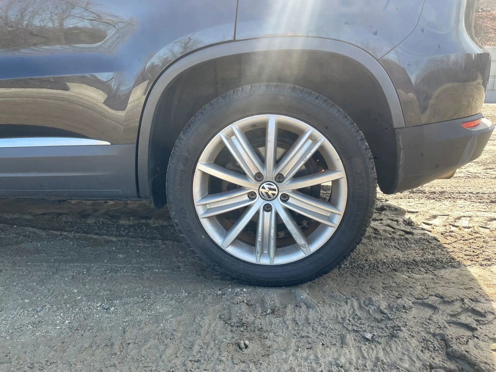 Used 2015 Volkswagen Tiguan SEL image 33