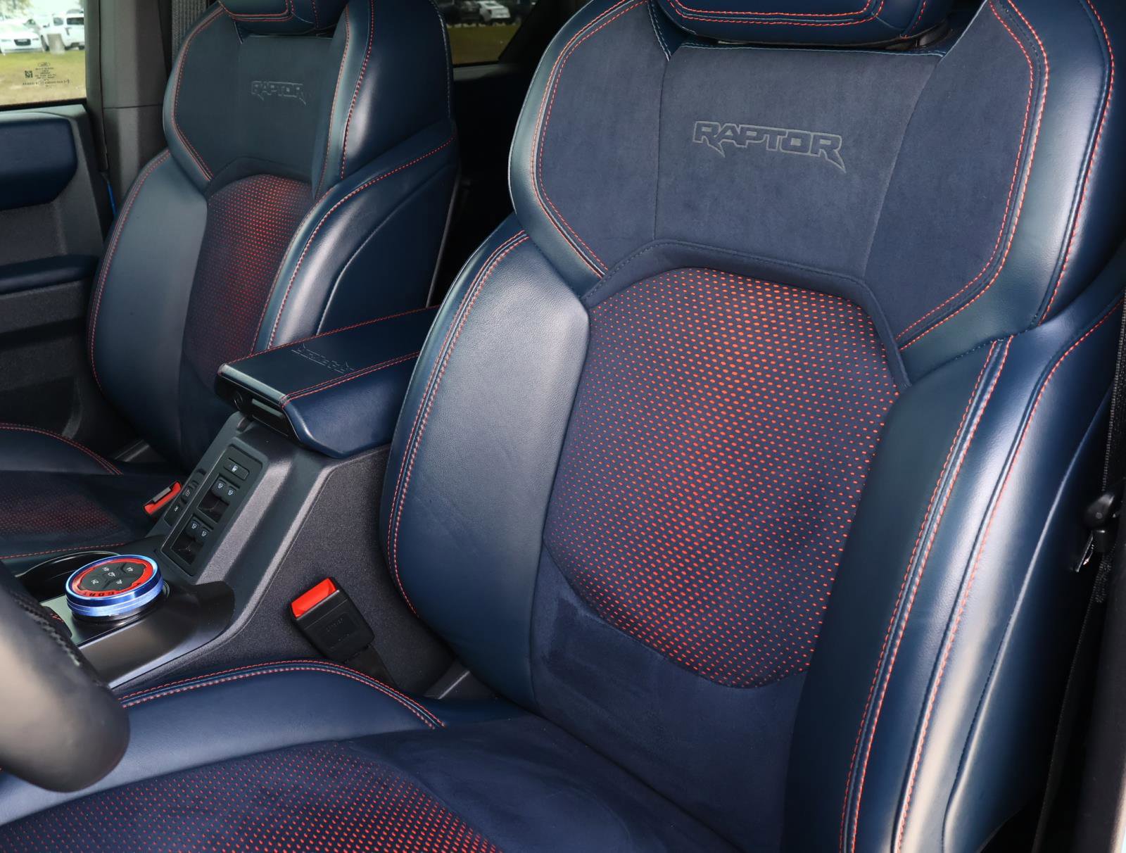 Used 2024 Ford Bronco Raptor w/ Interior Carbon Fiber Pack 6 image 12