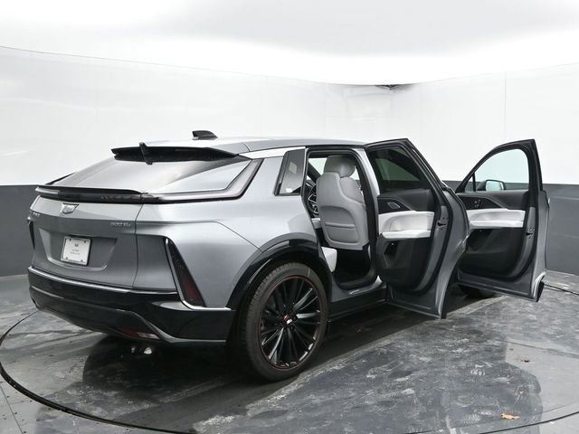 New 2025 Cadillac Lyriq Luxury image 52