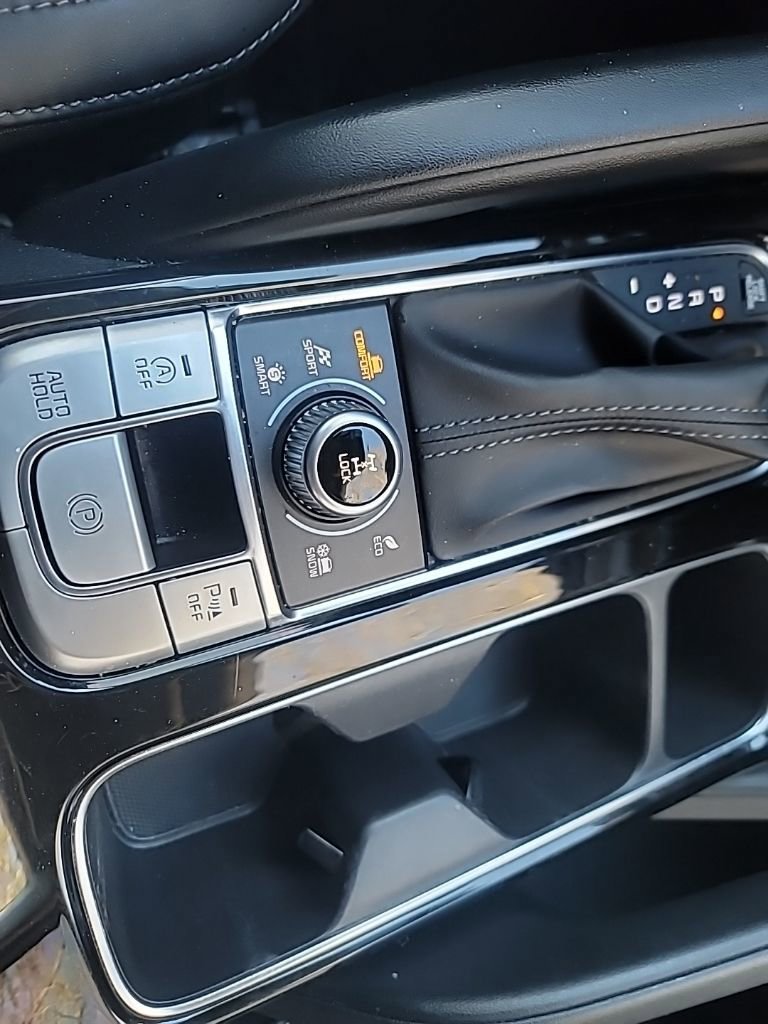 Used 2020 Kia Telluride S image 14