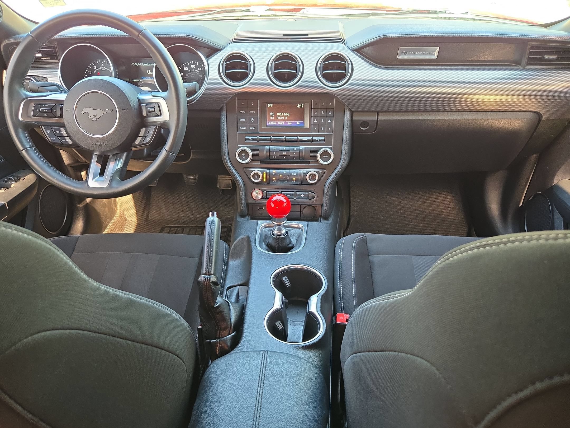 Used 2018 Ford Mustang GT RWD image 15