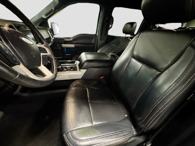 Used 2019 Ford F150 Lariat w/ Equipment Group 502A Luxury AWD/4WD image 18
