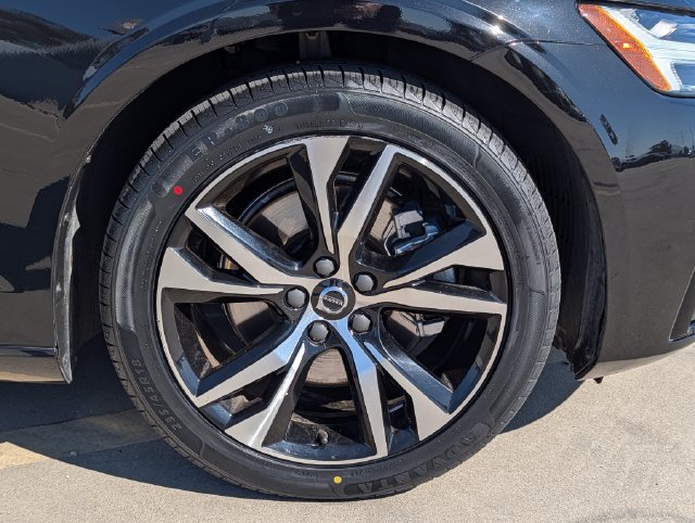 Used 2024 Volvo S60 B5 Core FWD image 8