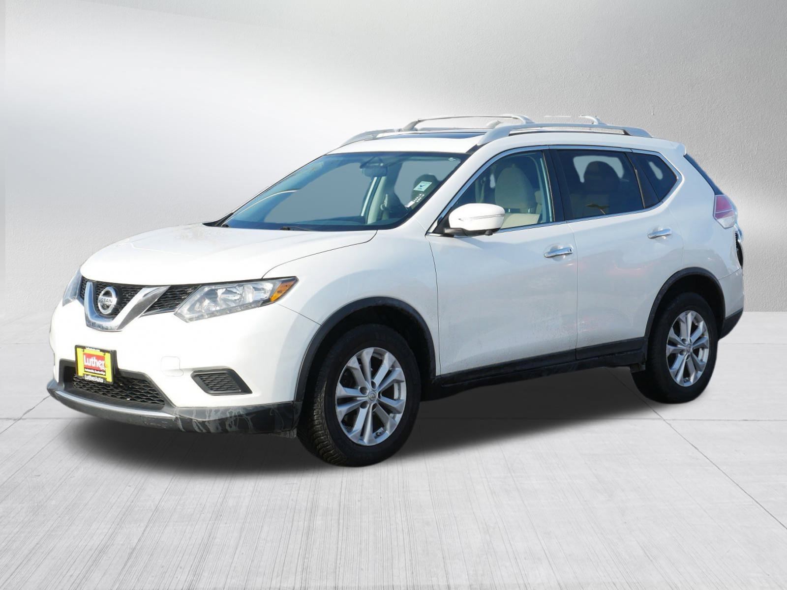 Used 2014 Nissan Rogue SV w/ SV Premium Package image 3