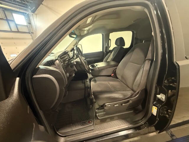 Used 2007 Chevrolet Silverado 2500 LT w/ 1LT Convenience Package image 10
