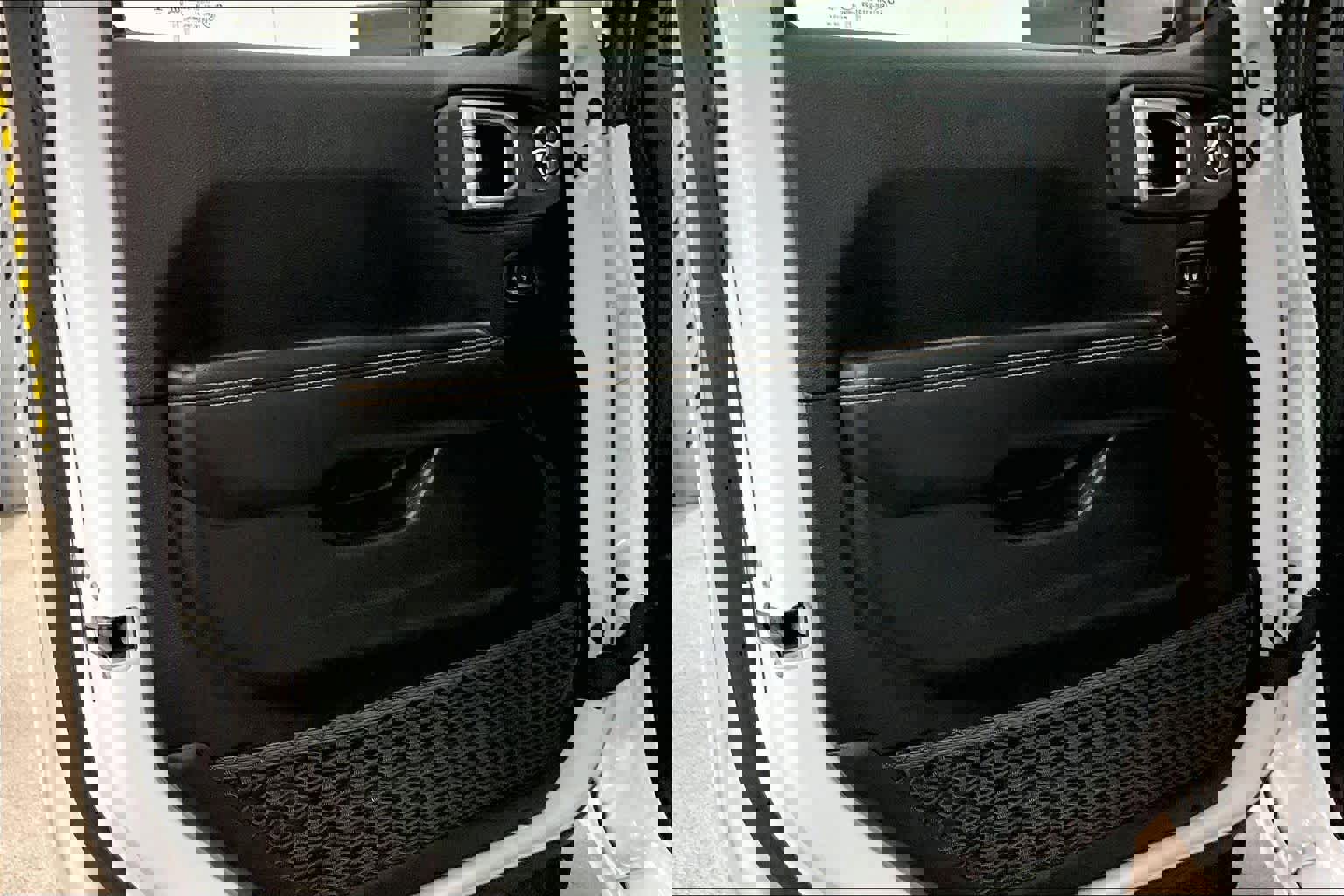 Used 2024 Jeep Wrangler Sahara w/ Safety Group image 22