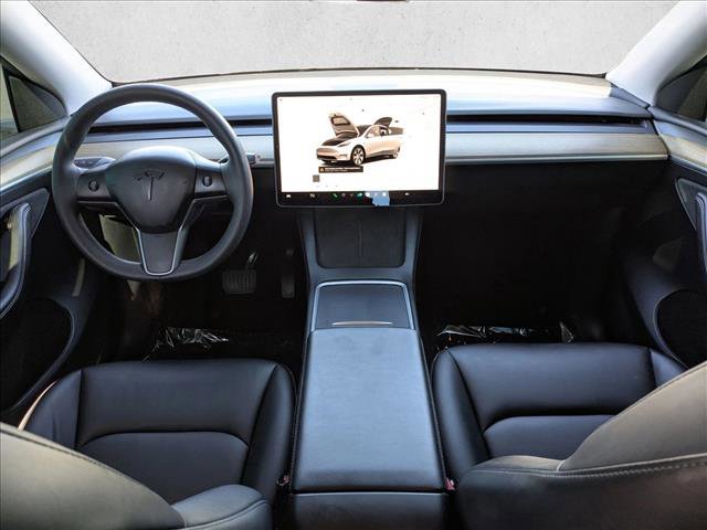Used 2023 Tesla Model Y Long Range image 17