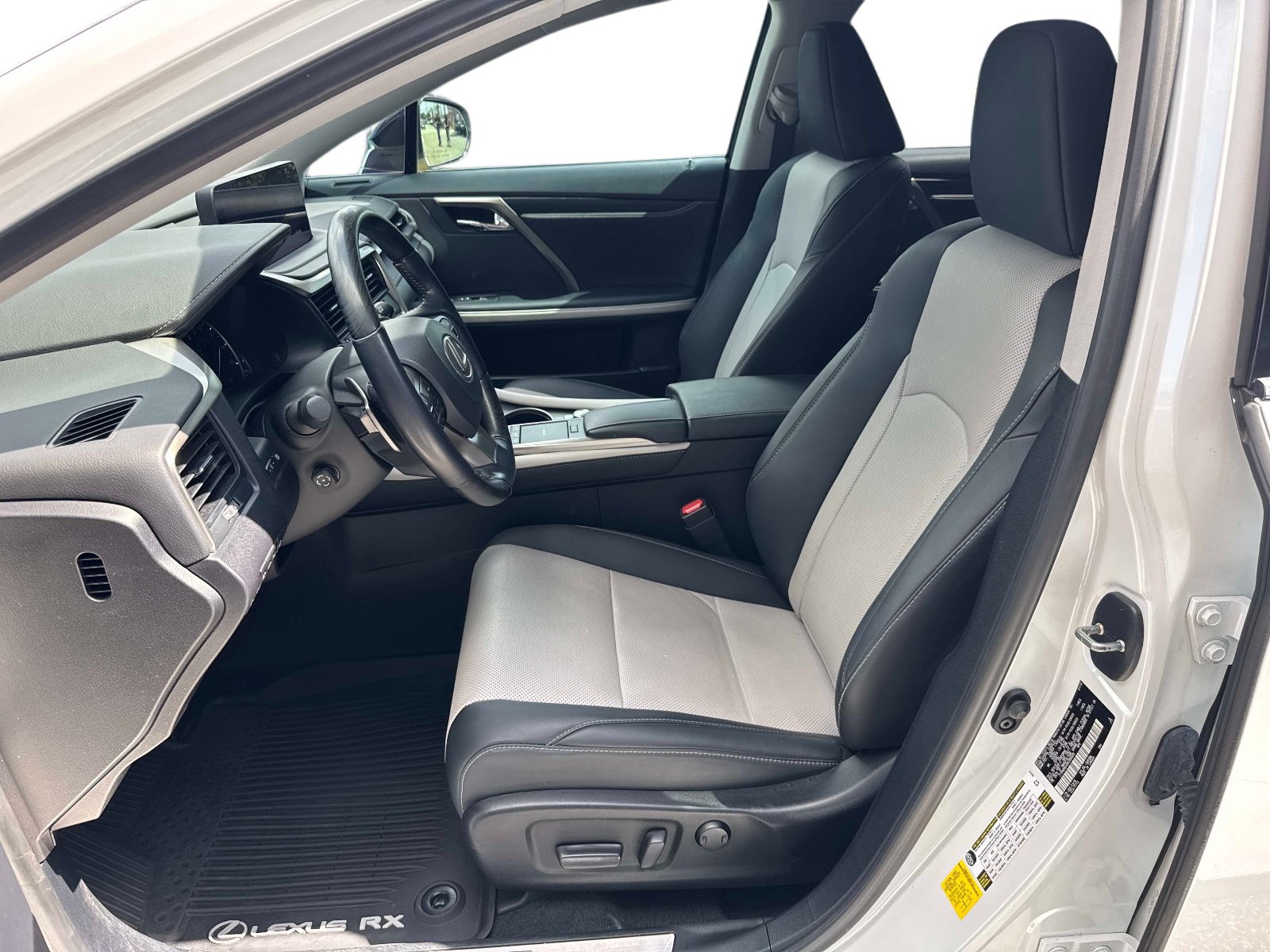 Used 2022 Lexus RX 450h AWD w/ Special Edition image 22