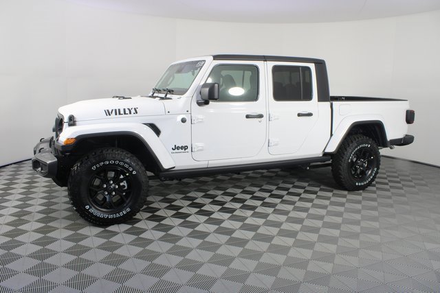 New 2026 Jeep Gladiator Willys image 2