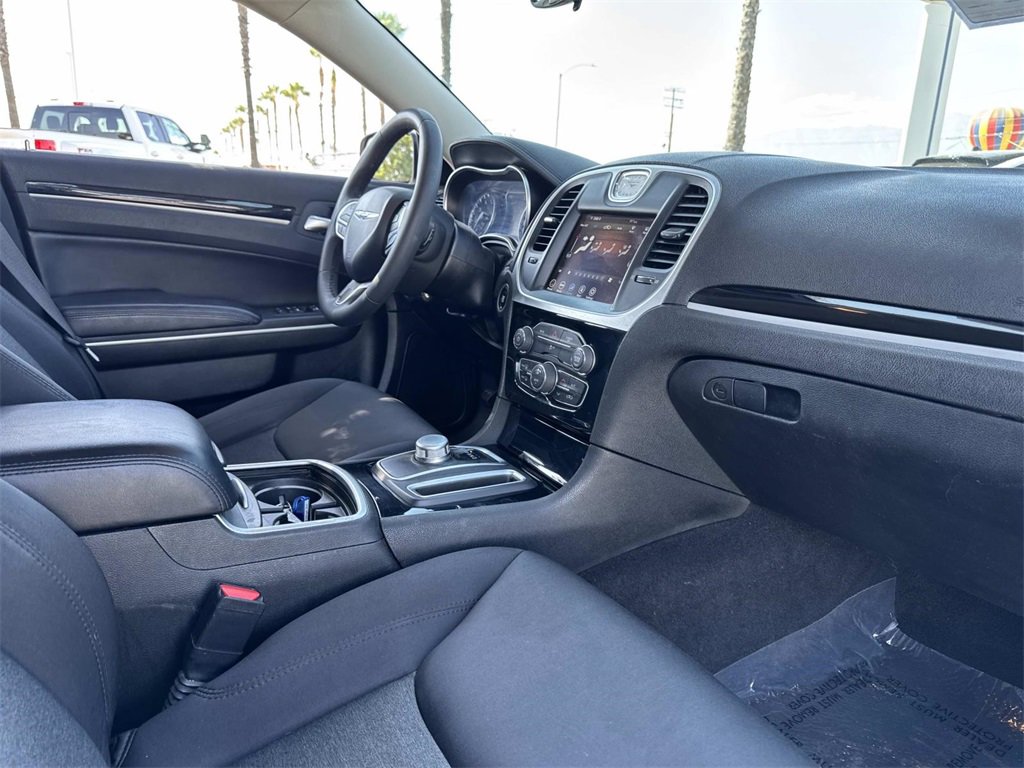 Used 2023 Chrysler 300 Touring image 25