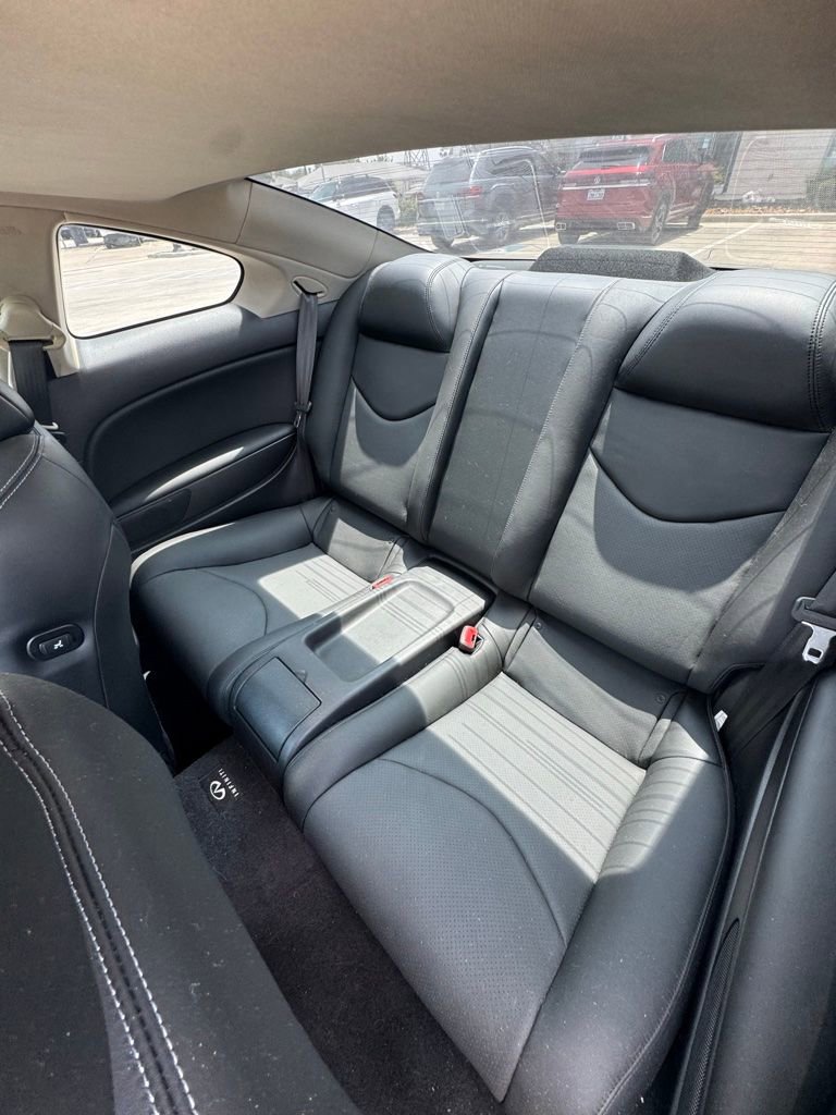 Used 2015 INFINITI Q60 Sport RWD image 22