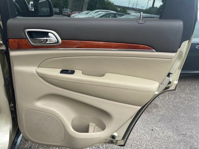 Used 2011 Jeep Grand Cherokee Overland AWD/4WD image 19