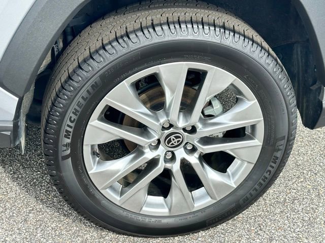 Used 2024 Toyota RAV4 XLE Premium image 14