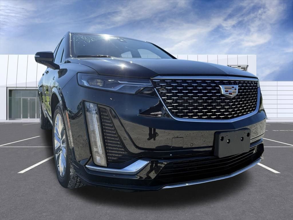 Used 2023 Cadillac XT6 Premium Luxury FWD image 8