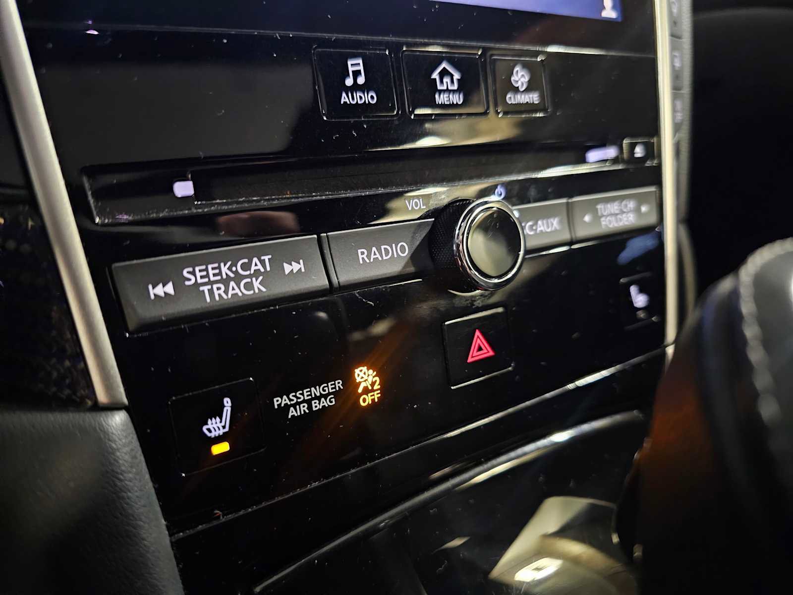 Used 2017 INFINITI Q60 3.0t Sport image 20