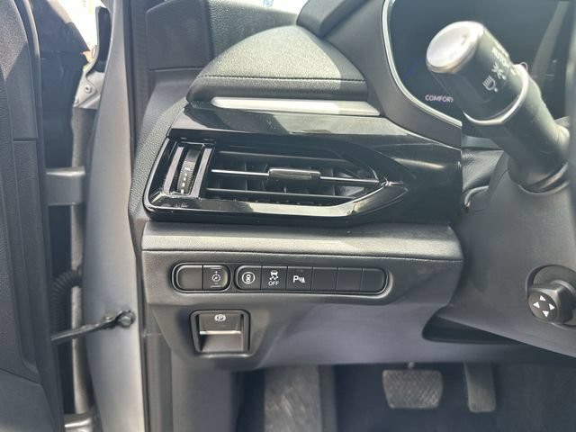 Used 2023 Acura MDX SH-AWD w/ Technology Package image 21