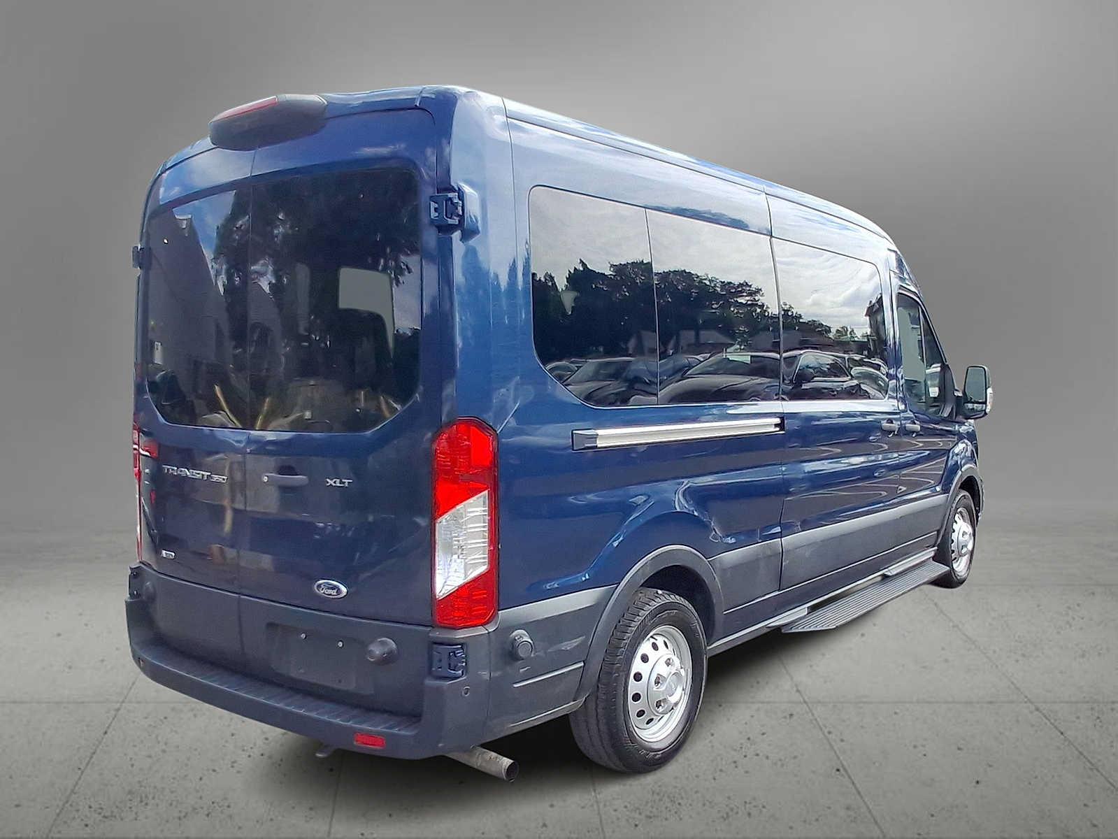 Used 2020 Ford Transit 350 XLT AWD/4WD image 8